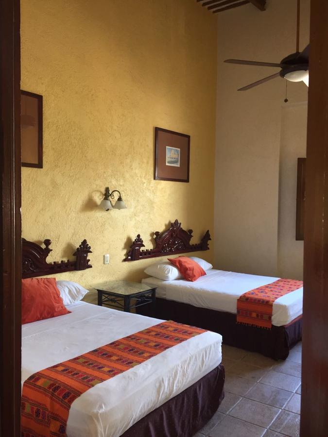 Hotel San Miguel Arcangel Исамаль Экстерьер фото